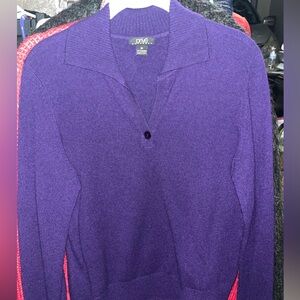 Rive Pull-Over V-Neck Cashmere Sweater in Purple